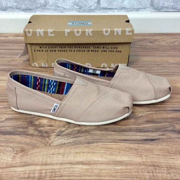 toms khaki canvas